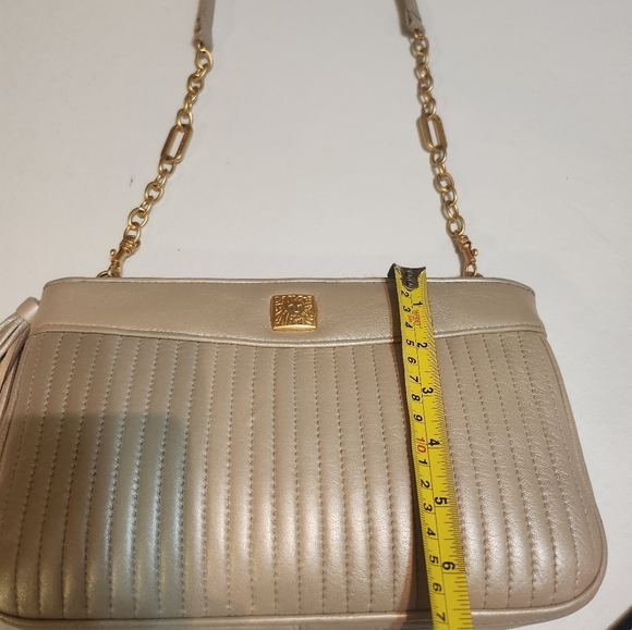 Vintage Anne Klein Beige Crossbody Bag with Gold Details, Wristlet and Key Chain - Picture 13 of 15